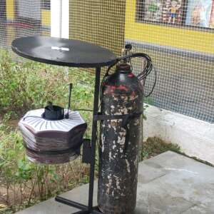 Outdoor Machine Stand